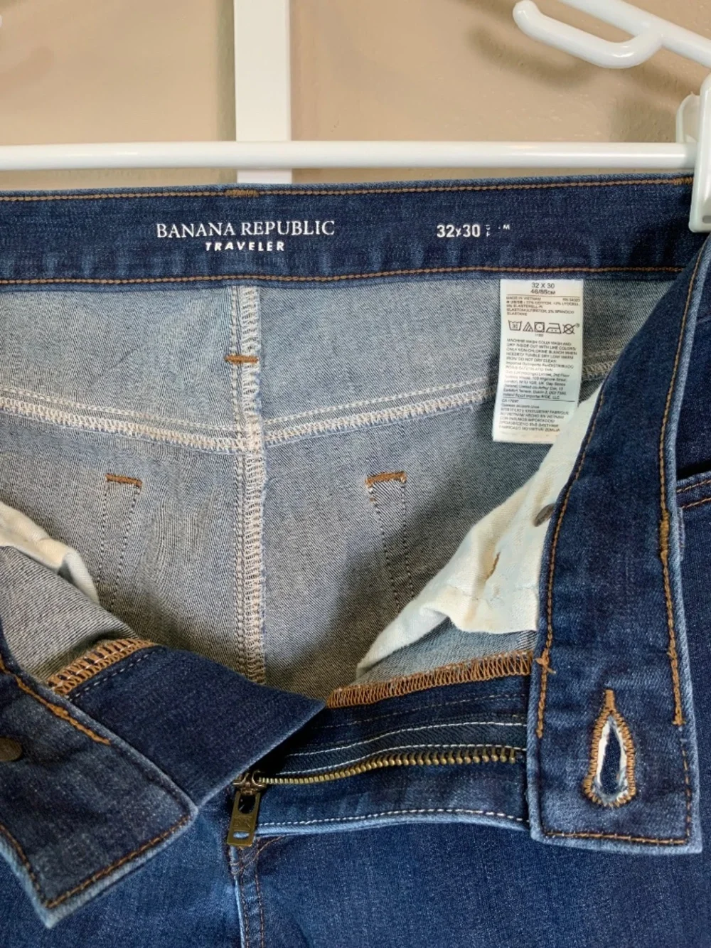 Banana Republic Slim Dry Indigo® Traveler Jean